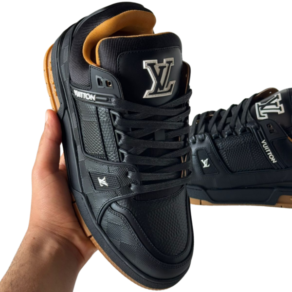 shoe # 32  louis vuitton