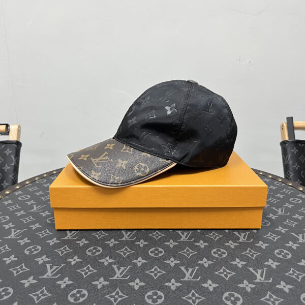 Louis Vuitton, Unisex Hat, Black