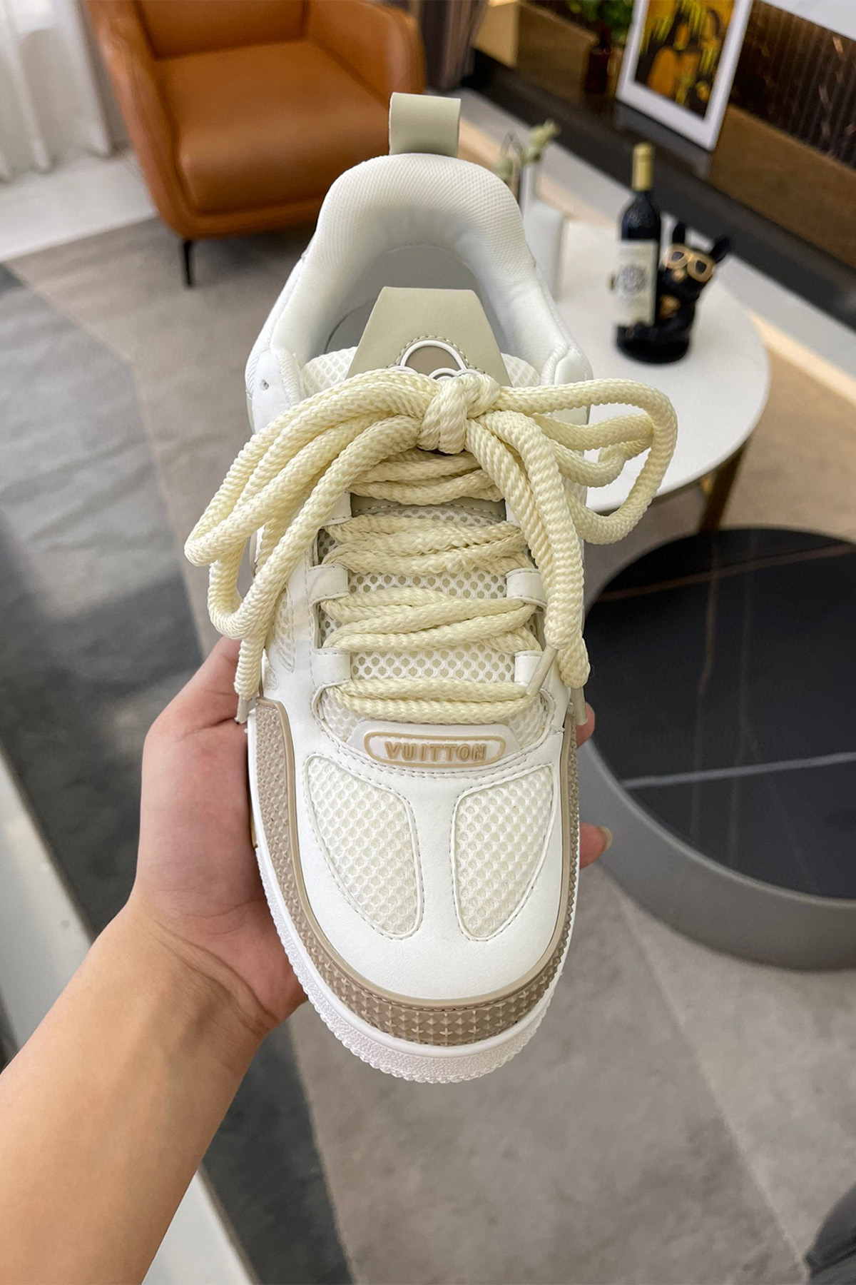 Louis Vuitton, Women's Sneaker, White - Afbeelding 2