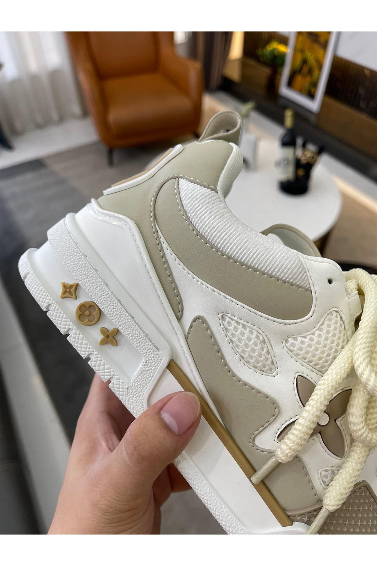Louis Vuitton, Women's Sneaker, White - Afbeelding 6