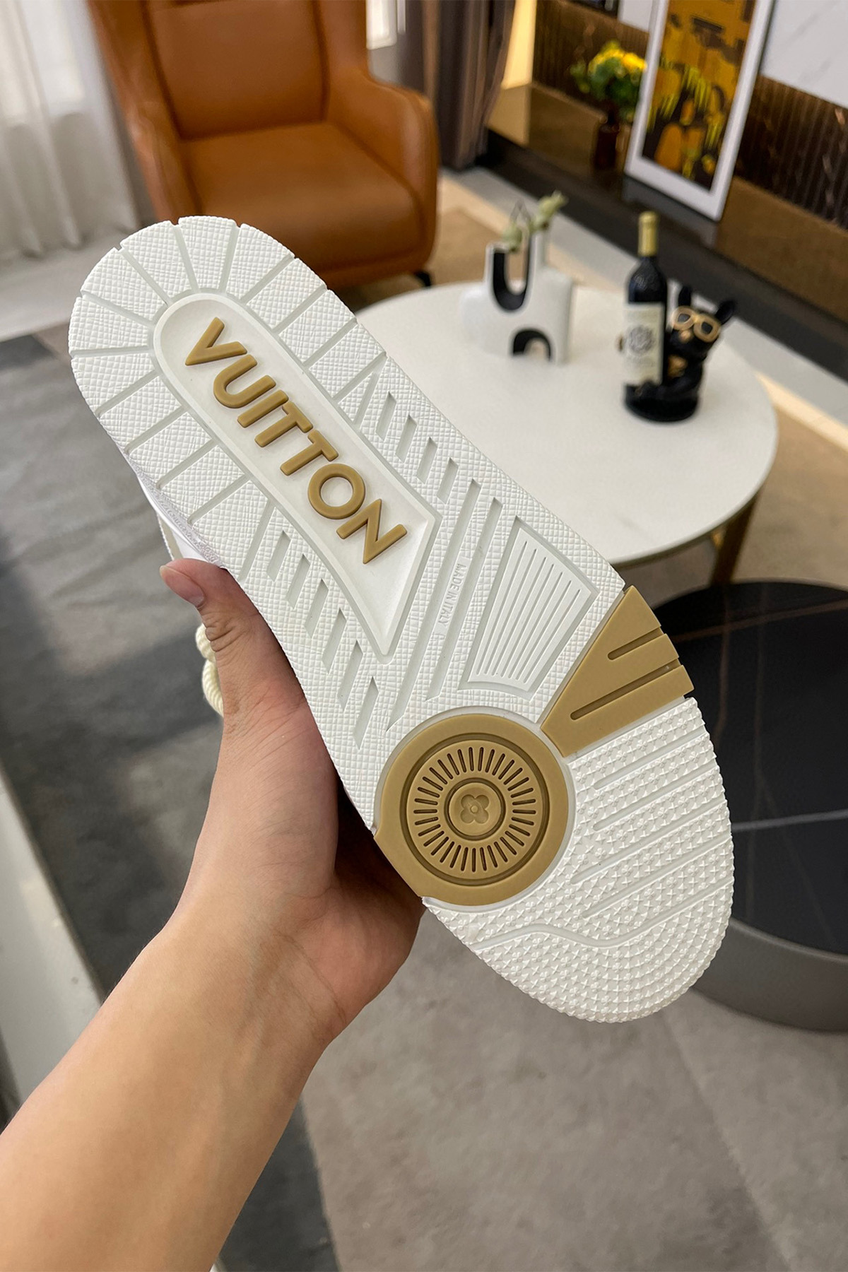 Louis Vuitton, Women's Sneaker, White - Afbeelding 8
