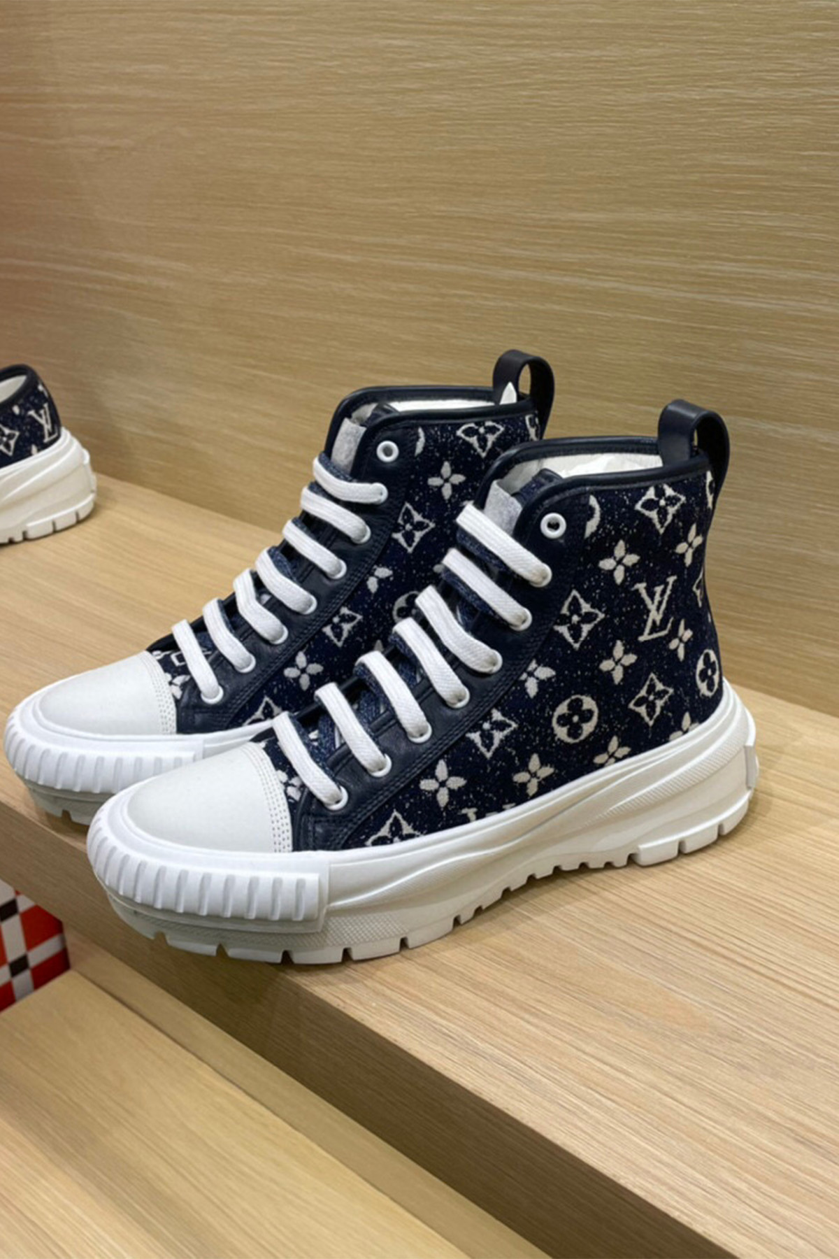 Louis Vuitton, Women's Sneaker, Navy - Afbeelding 4