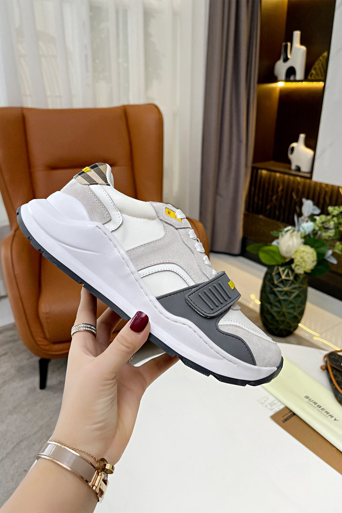 Burberry, Women's Sneaker, Grey - Afbeelding 8