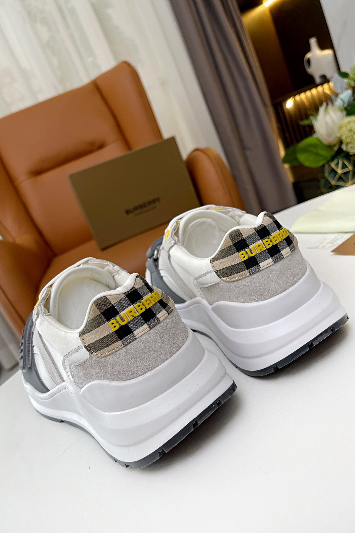 Burberry, Women's Sneaker, Grey - Afbeelding 9