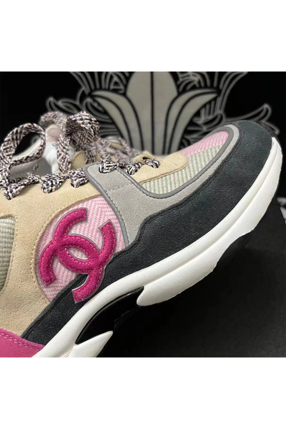 Chanel, Women's Sneaker, Colorful - Afbeelding 3