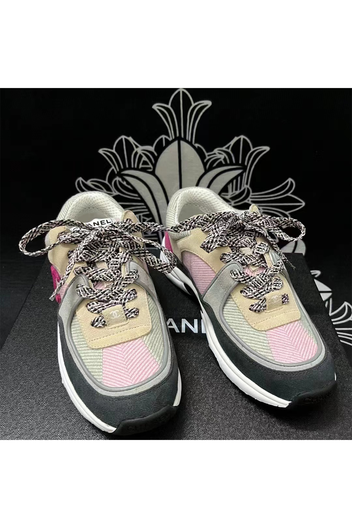 Chanel, Women's Sneaker, Colorful - Afbeelding 5