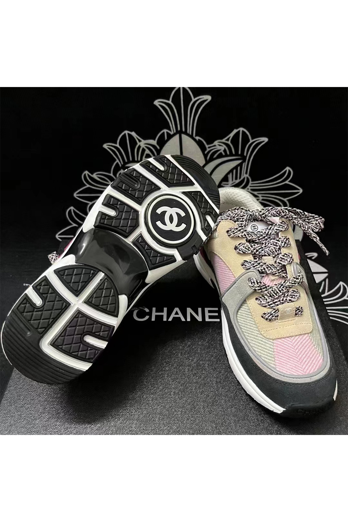 Chanel, Women's Sneaker, Colorful - Afbeelding 6