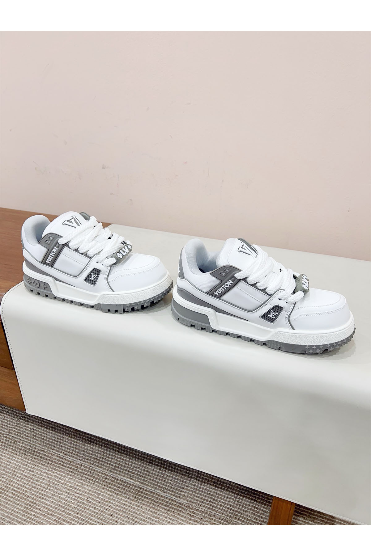 Louis Vuitton, Women's Sneaker, White - Afbeelding 8