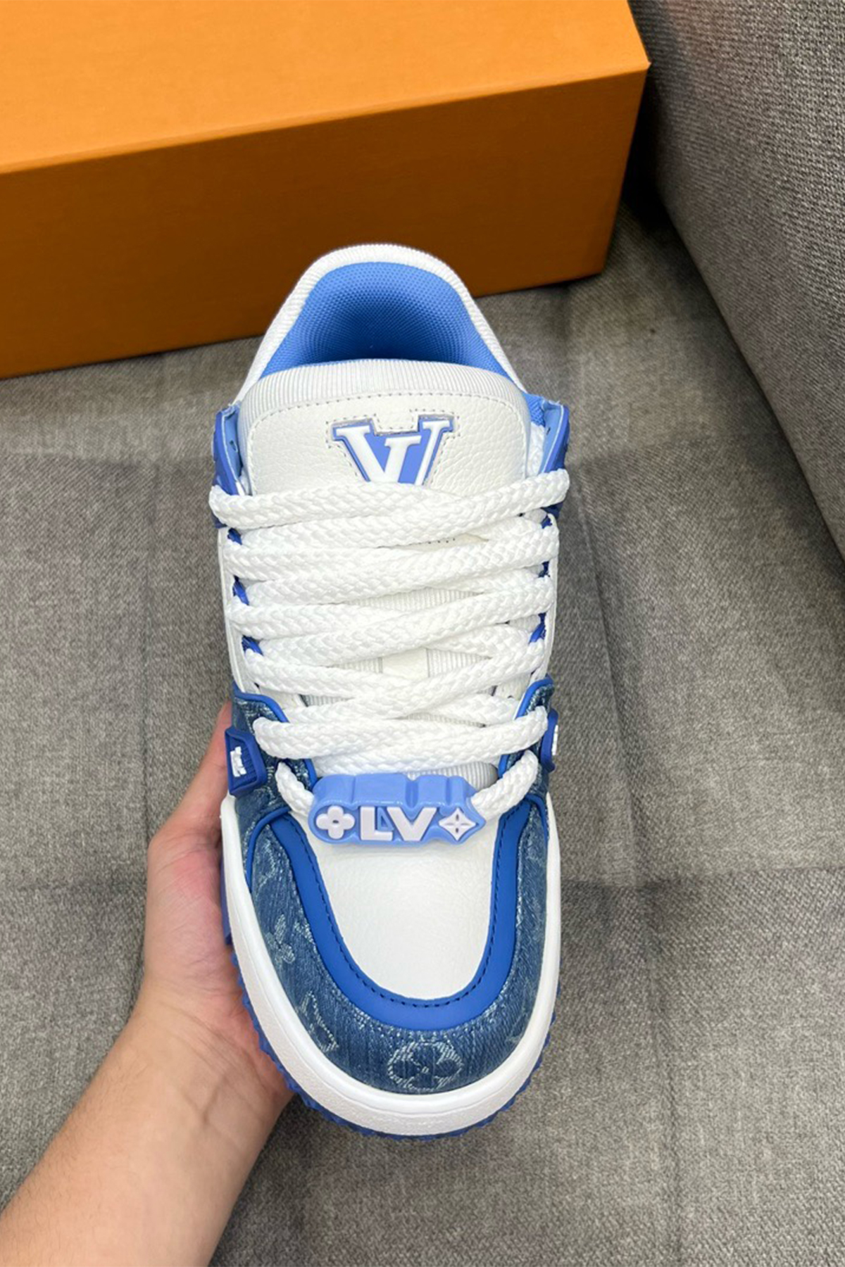 Louis Vuitton, Women's Sneaker, Blue - Afbeelding 2