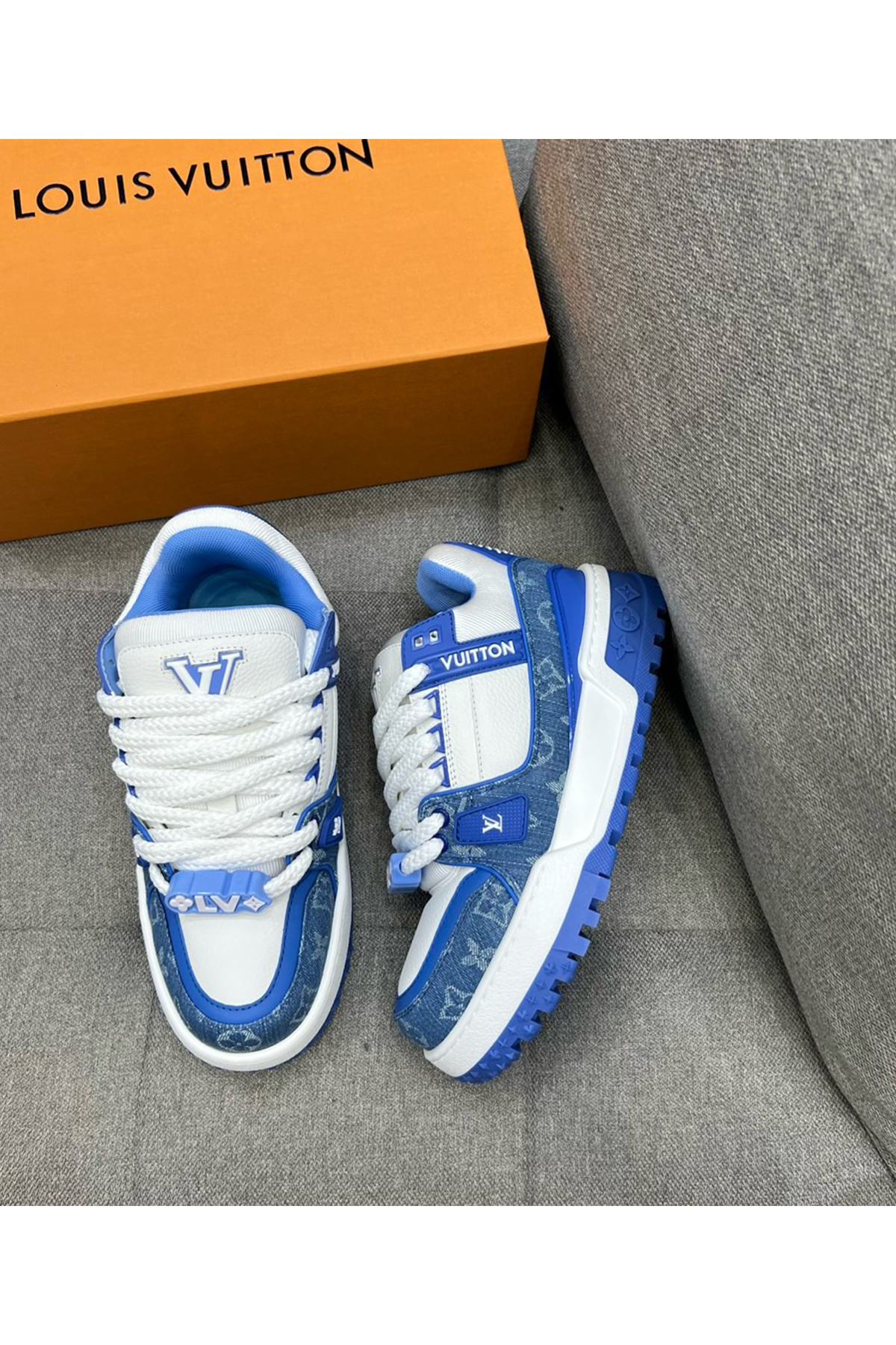 Louis Vuitton, Women's Sneaker, Blue - Afbeelding 4