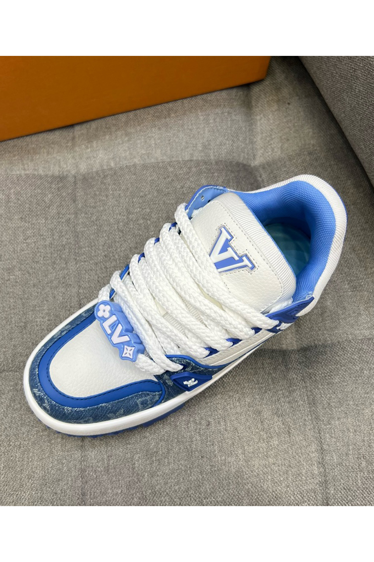 Louis Vuitton, Women's Sneaker, Blue - Afbeelding 8