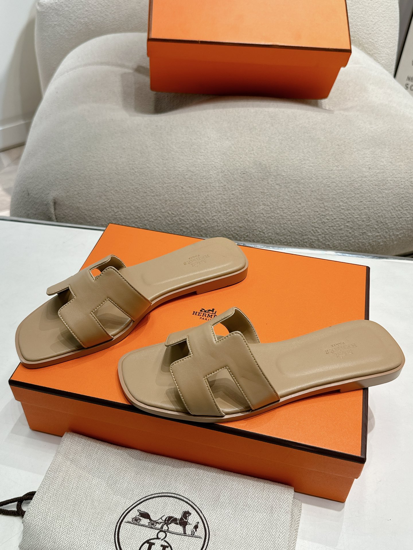 Hermes, Women's Slipper, Beige - Afbeelding 6