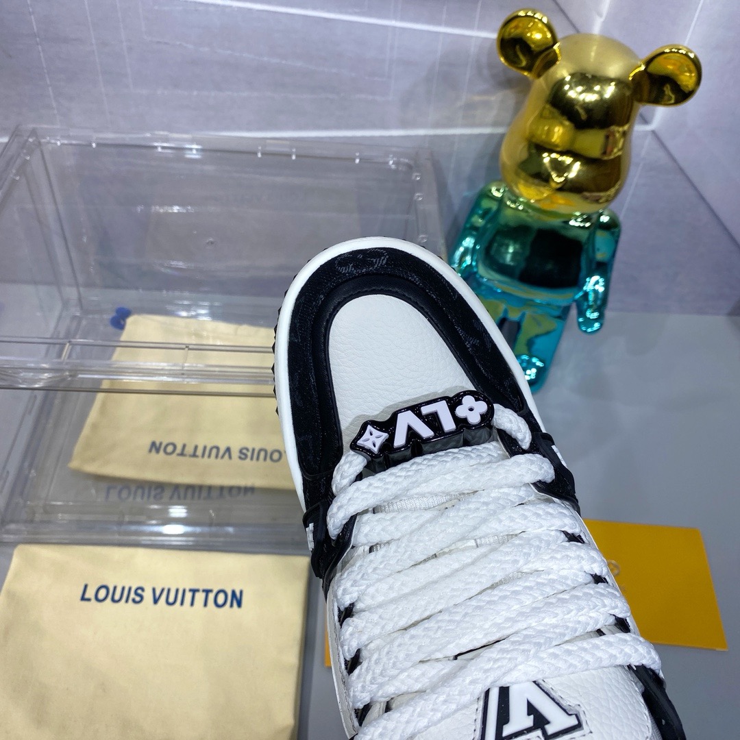 Louis Vuitton, Women's Sneaker, Black - Afbeelding 2
