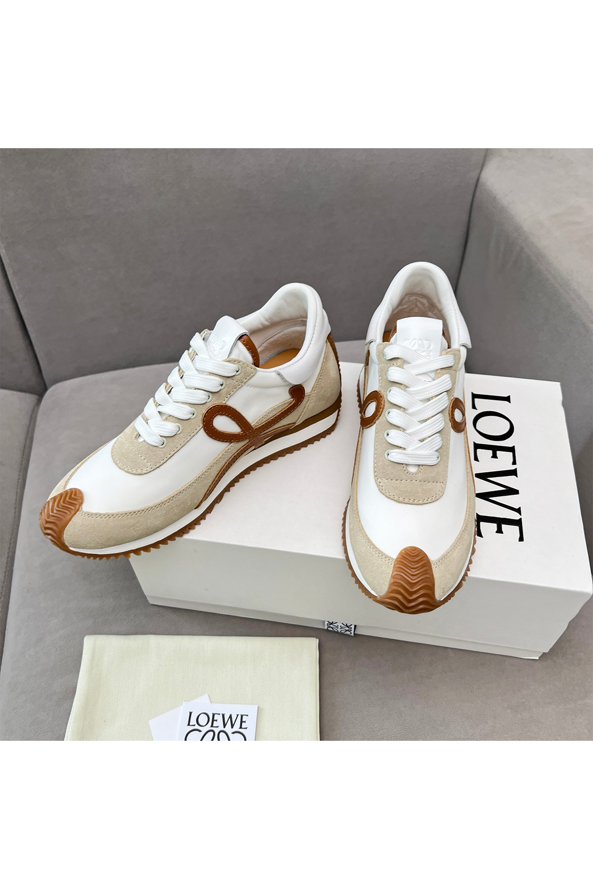 Loewe, Women's Sneaker, Beige - Afbeelding 2