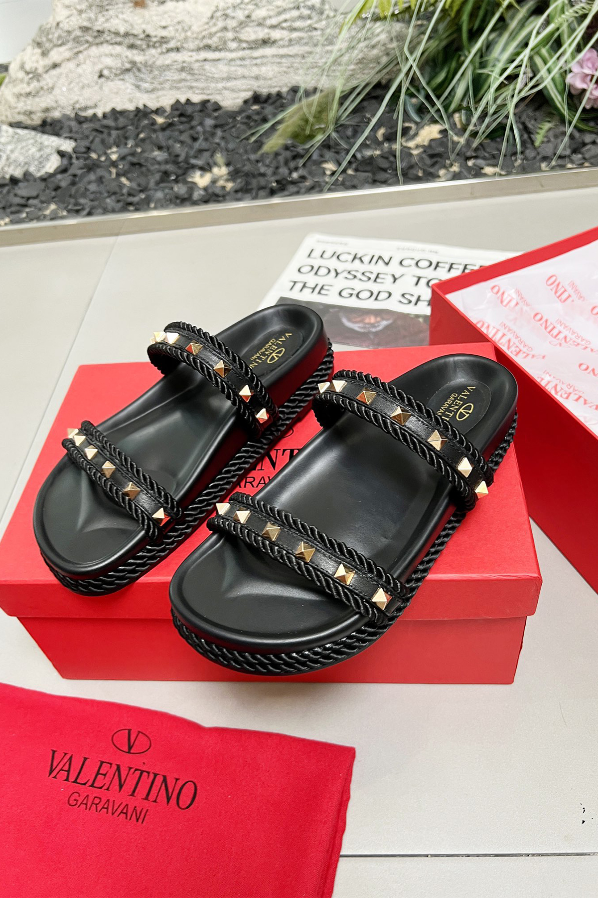 Valentino, Women's Slipper, Black - Afbeelding 3