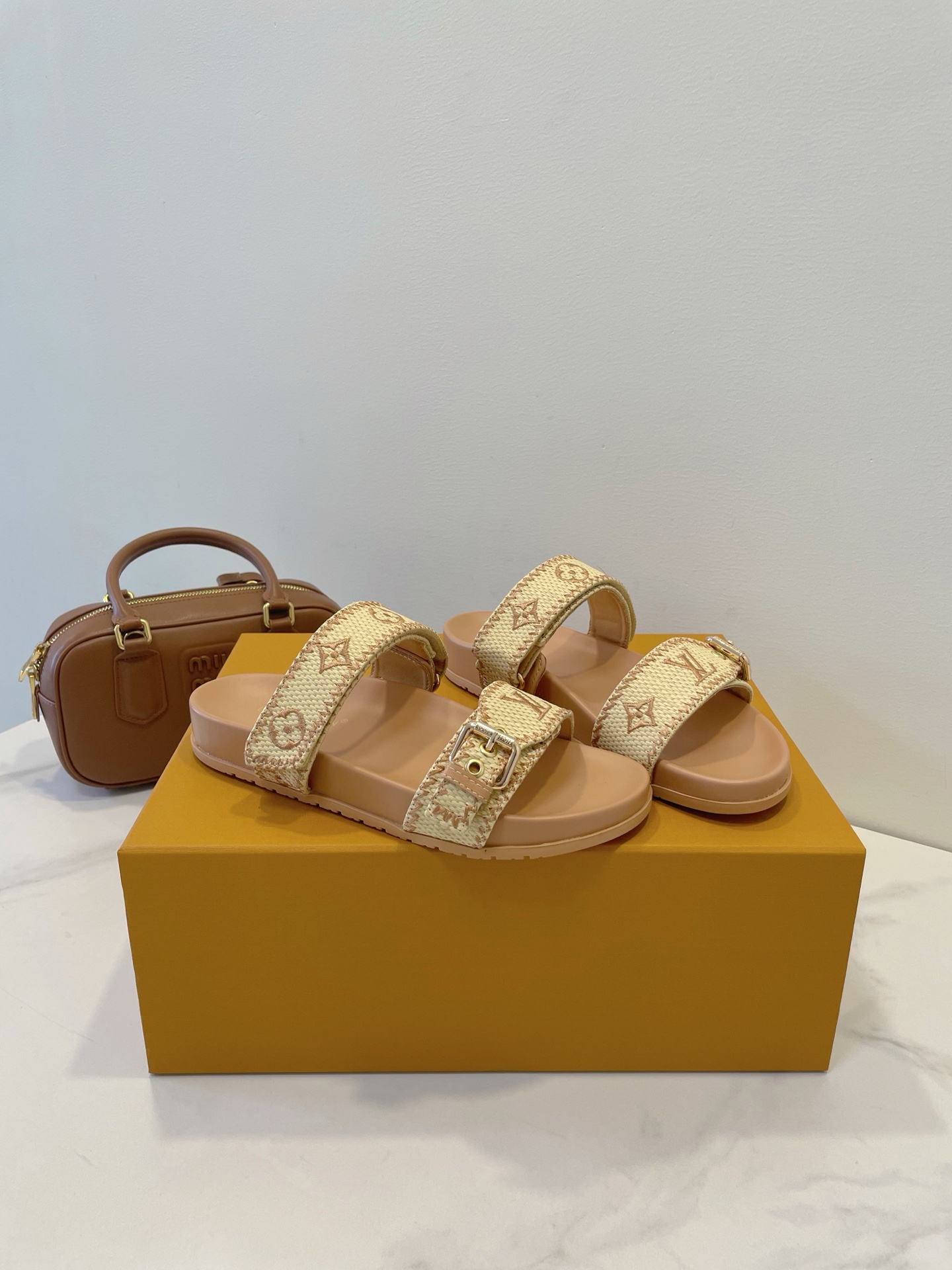 Louis Vuitton, Women's Slipper, Camel - Afbeelding 2