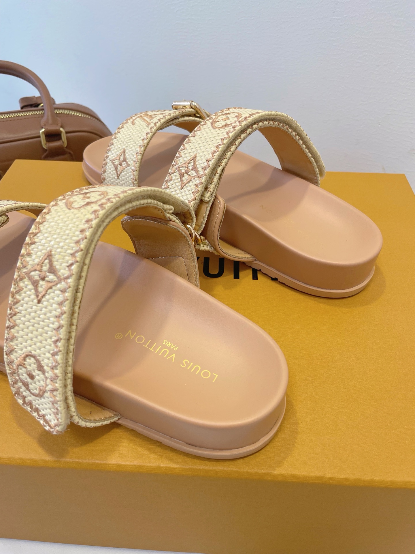 Louis Vuitton, Women's Slipper, Camel - Afbeelding 6