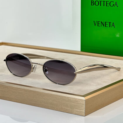 Bottega Veneta, Sardine Oval, Women's  Sunglass