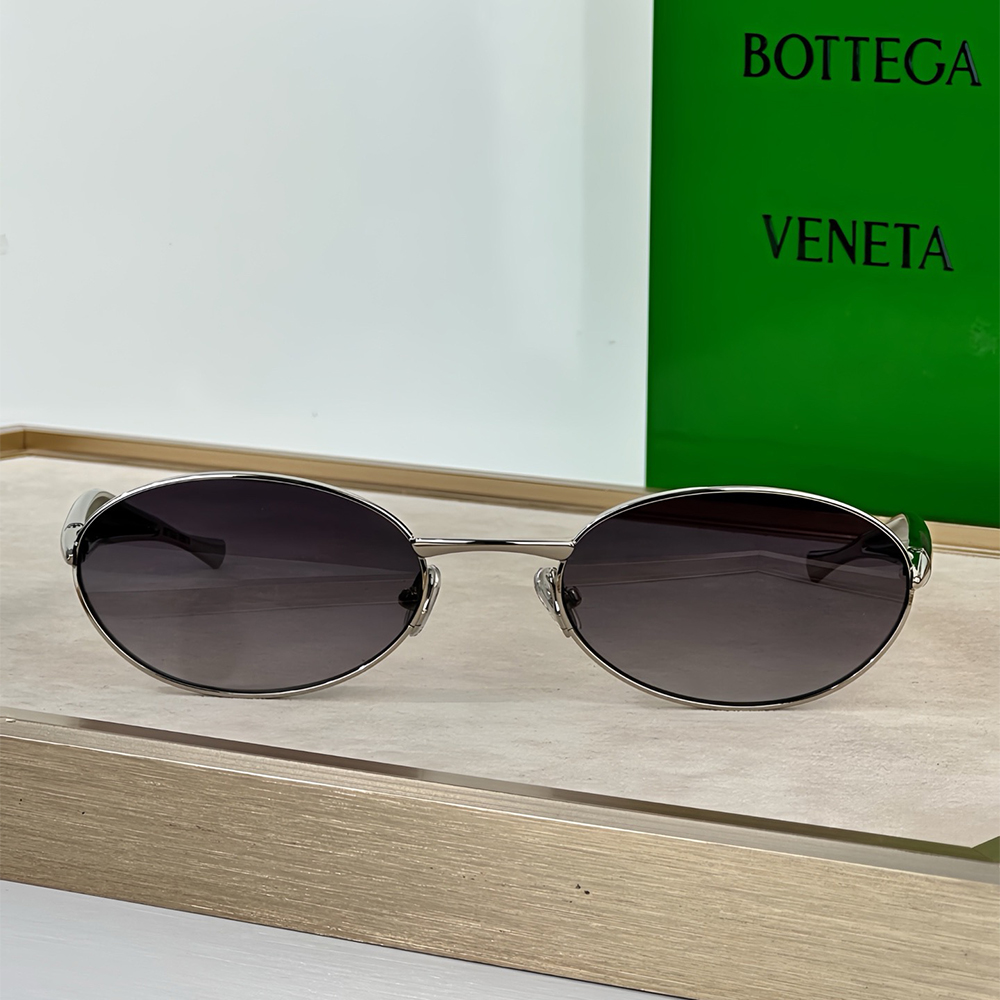 Bottega Veneta, Sardine Oval, Women's Sunglass - Afbeelding 2