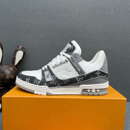 Louis Vuitton, Trainer, Women's Sneaker, Grey