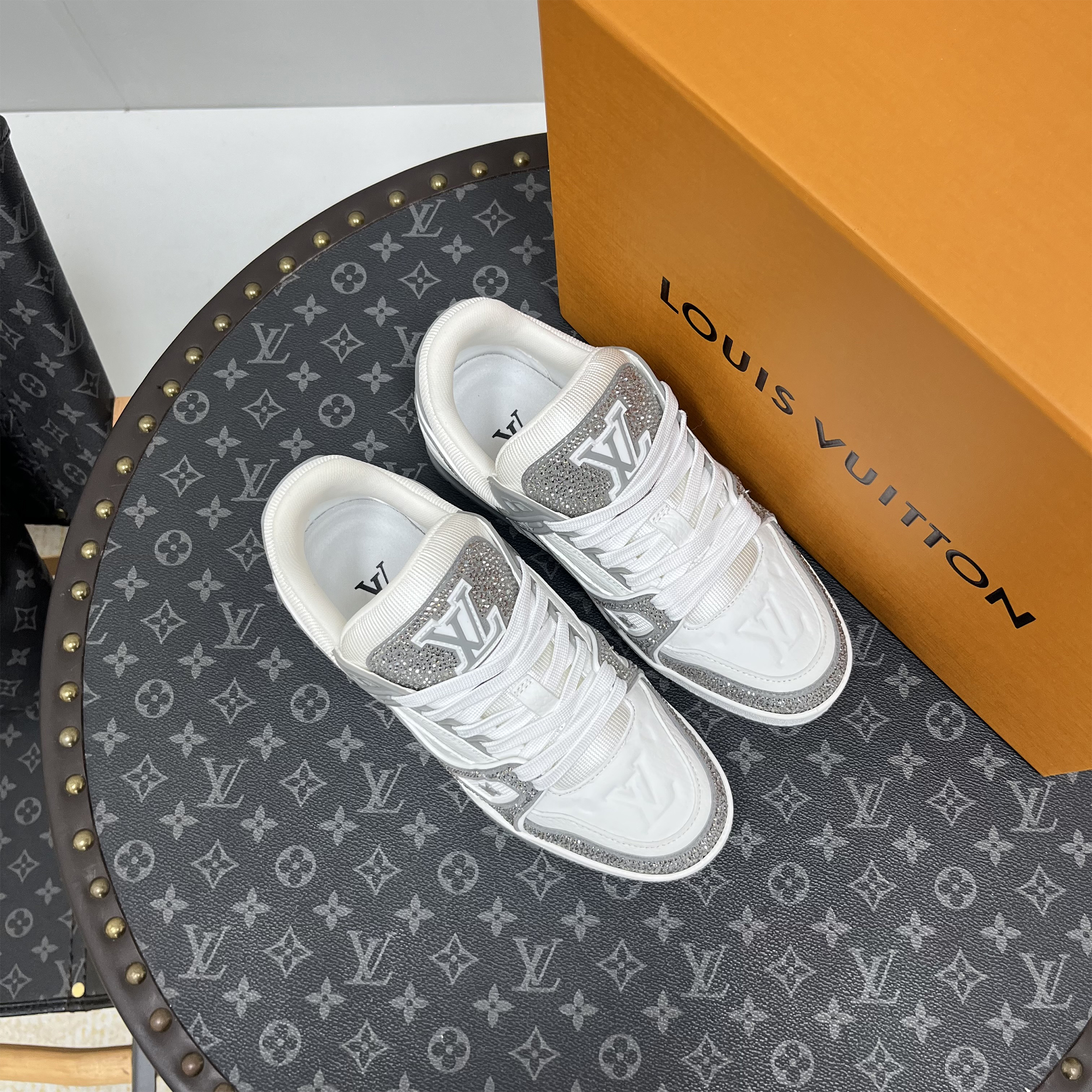 Louis Vuitton, Trainer, Women's Sneaker, Grey - Afbeelding 3