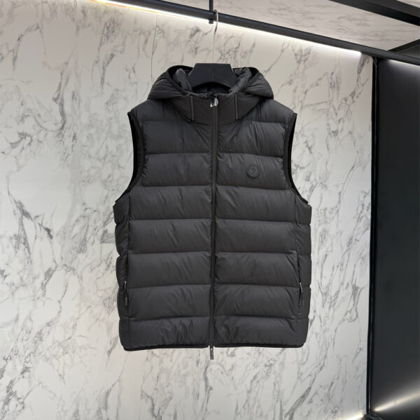Moncler, Valmasque, Men's Vest, Black
