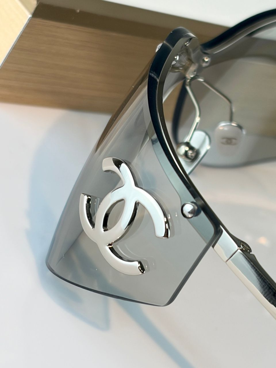Chanel, Women Sunglasses - Afbeelding 2