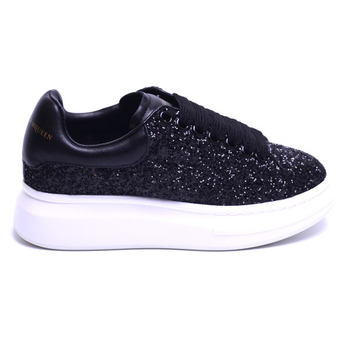 Alexander Mcqueen, Dames Oversized Sneakers, Zwart Oversized