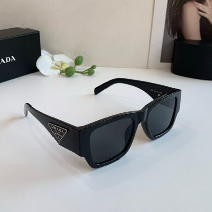 Prada, Women Sunglasses