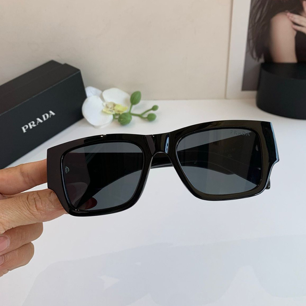 Prada, Women Sunglasses - Afbeelding 2