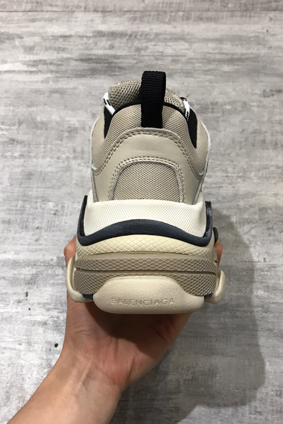 Balenciaga, Triple S, Women's Sneaker, Beige - Afbeelding 7