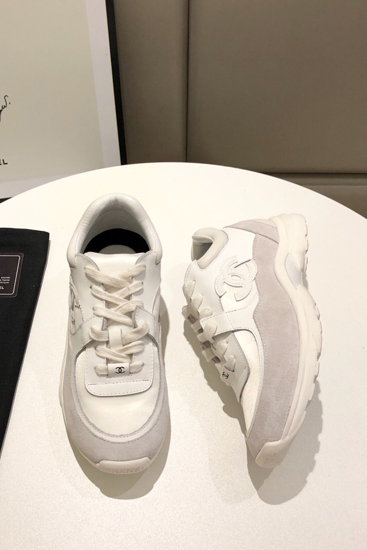 Chanel, Women's Sneaker, White - Afbeelding 3