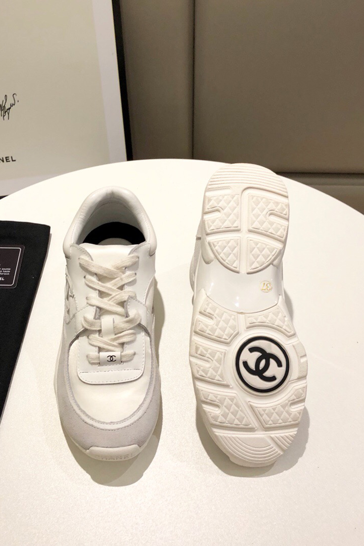 Chanel, Women's Sneaker, White - Afbeelding 4