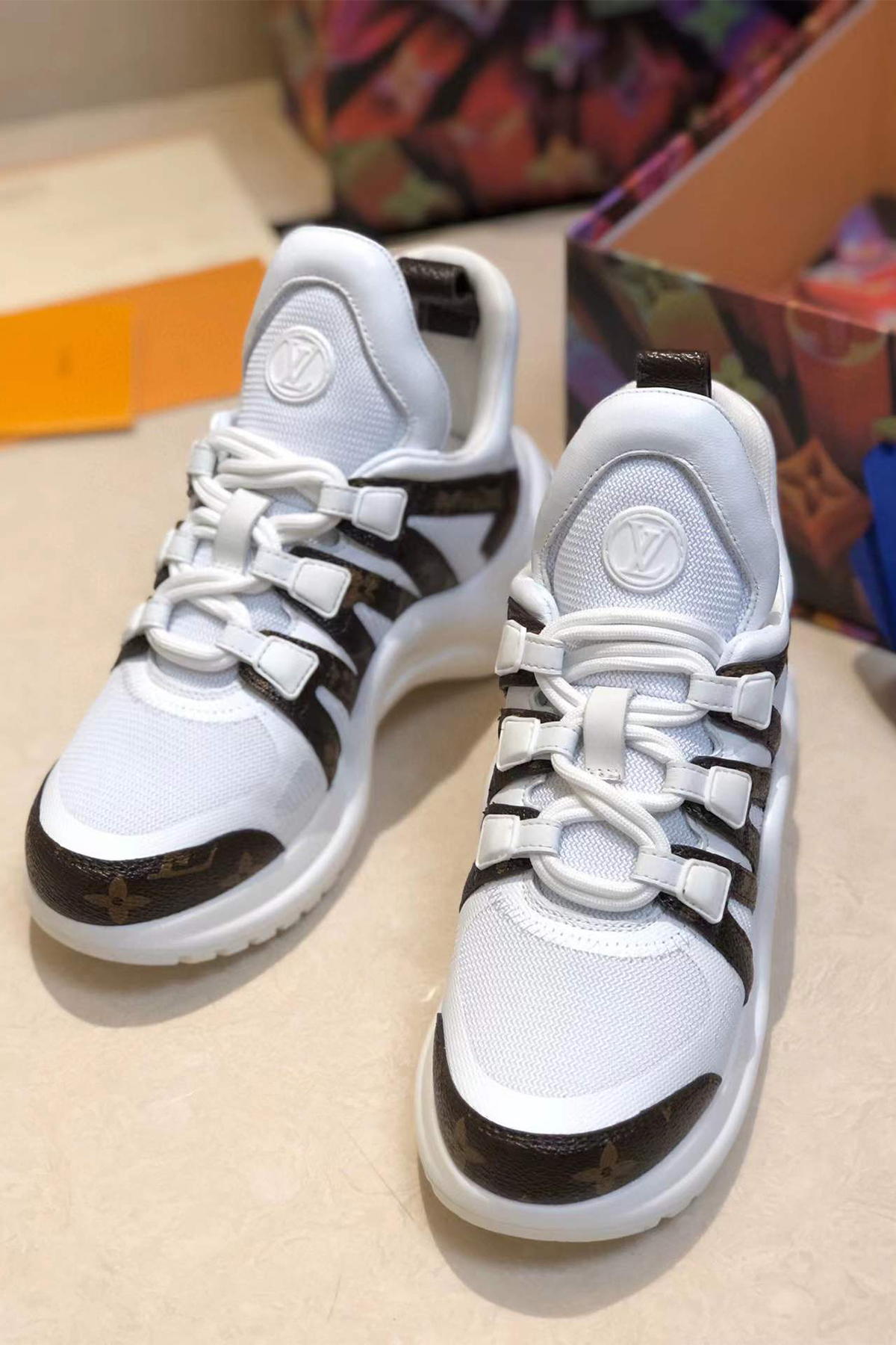 Louis Vuitton, Women's Sneaker, White - Afbeelding 8
