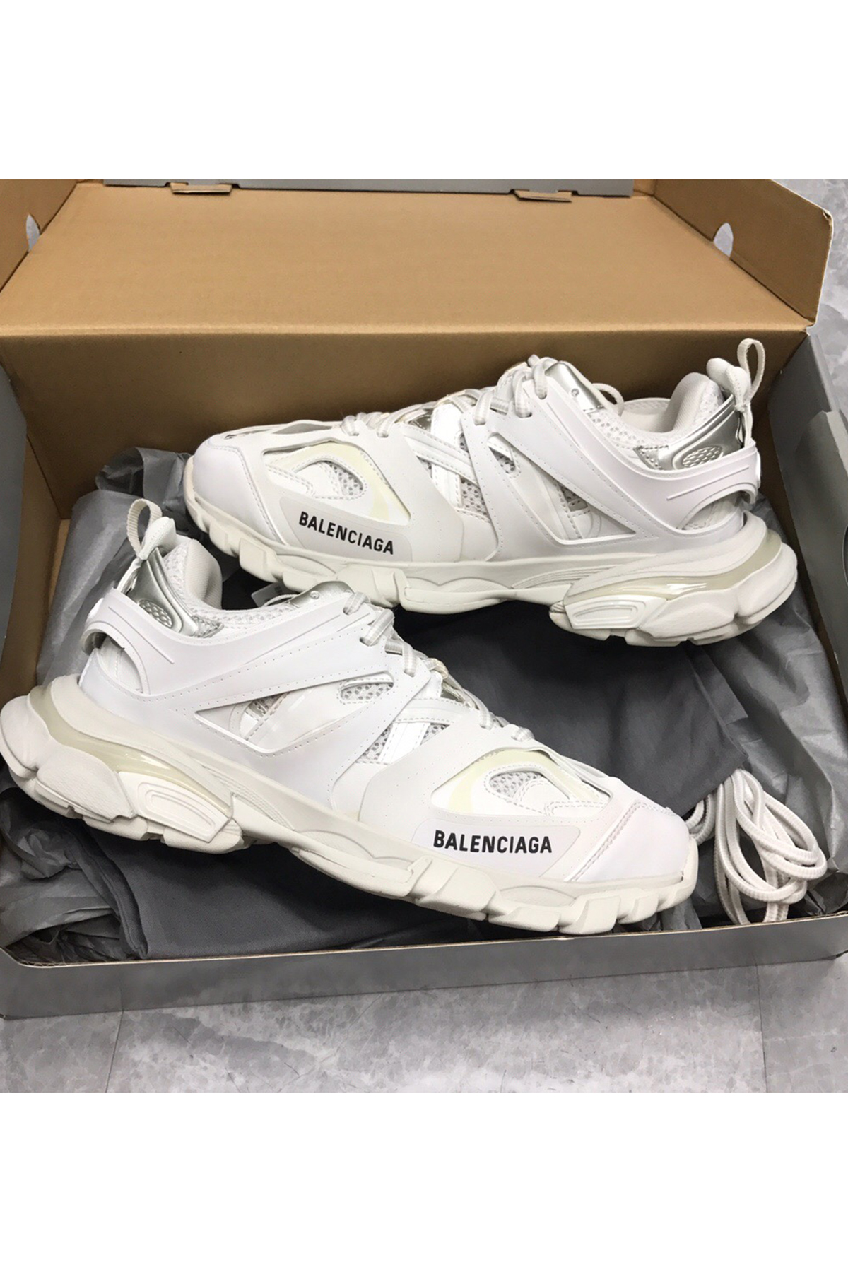 Balenciaga, Track Trainers, Women's Sneaker, White - Afbeelding 2