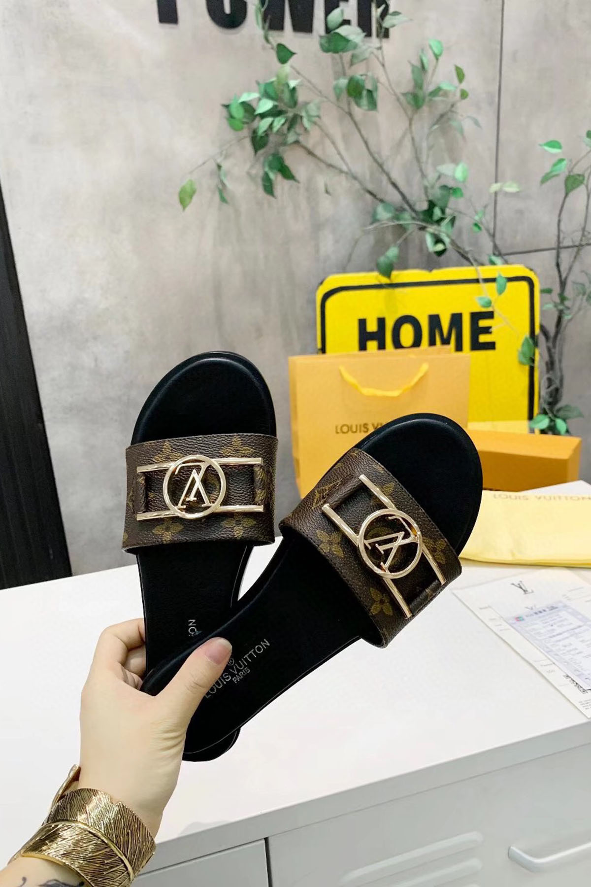 Louis Vuitton, Women's Slipper, Brown - Afbeelding 5