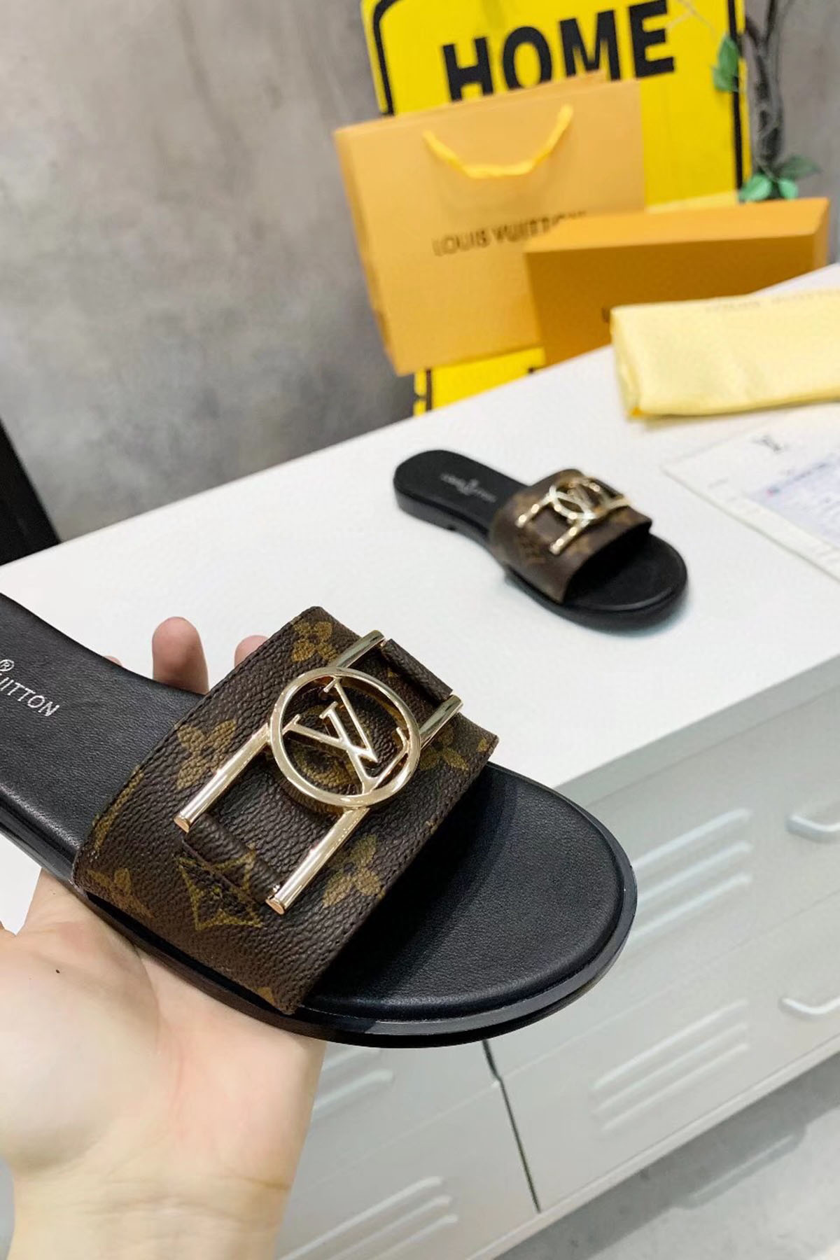 Louis Vuitton, Women's Slipper, Brown - Afbeelding 7