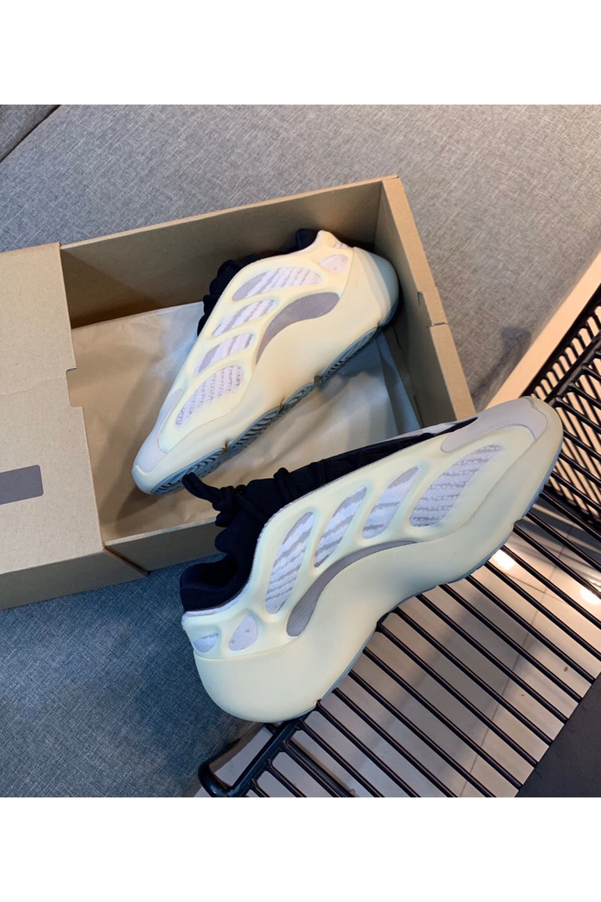 Adidas, Yeezy 700 V3, Women's Sneaker, White
