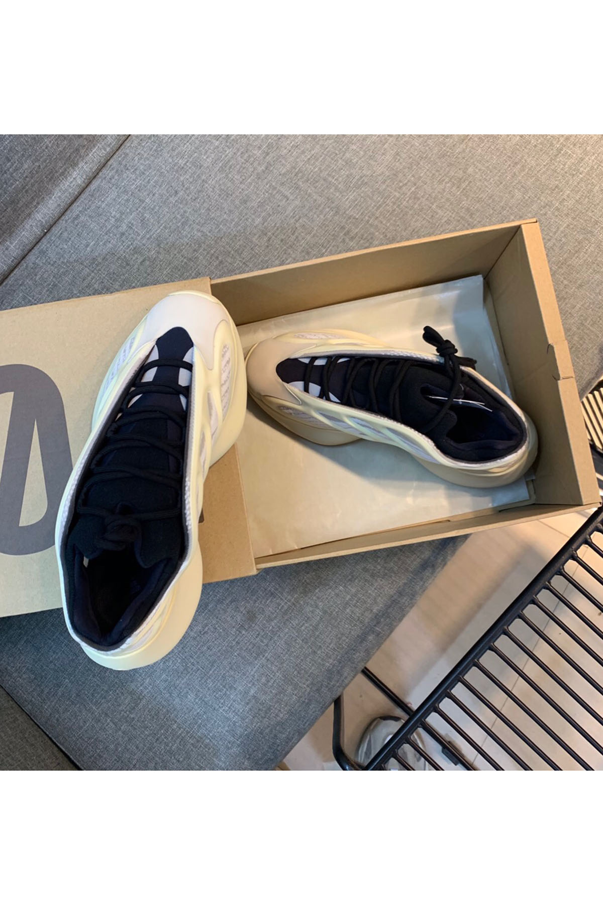 Adidas, Yeezy 700 V3, Women's Sneaker, White - Afbeelding 5
