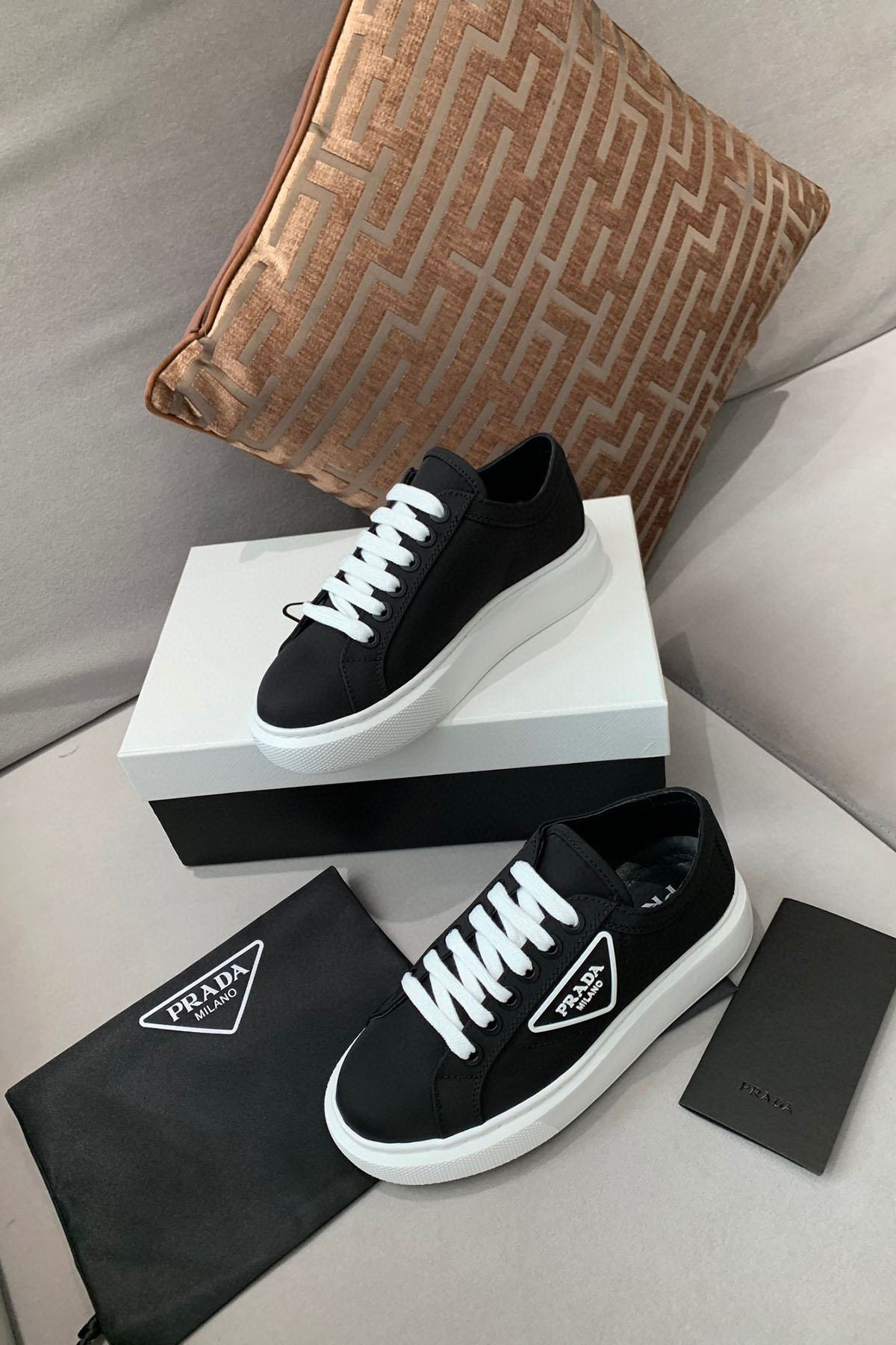 Prada, Women's Sneaker, Black - Afbeelding 4
