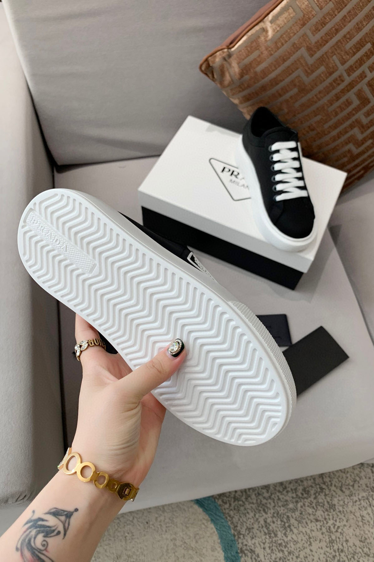 Prada, Women's Sneaker, Black - Afbeelding 5