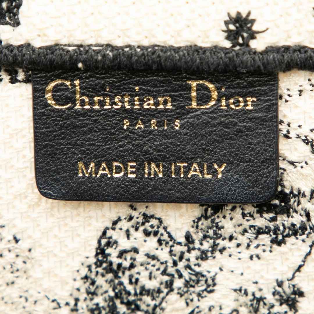 Dior #70 - Afbeelding 2