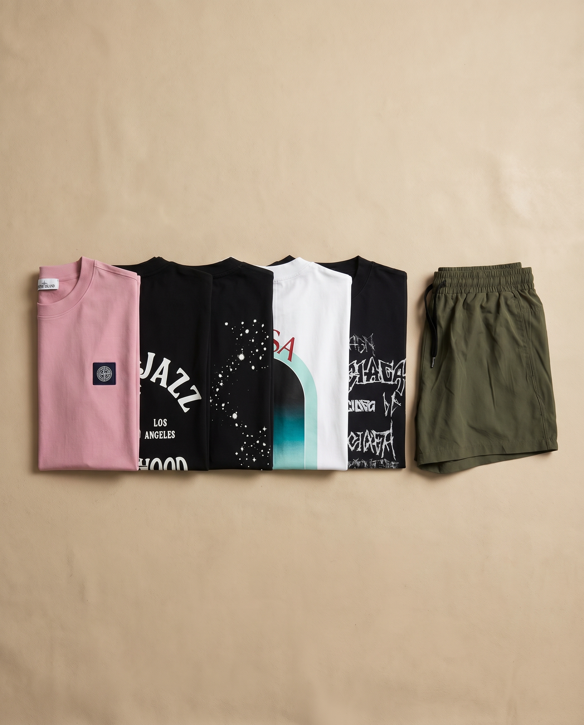 Zomerbundel: 5 T-shirts + 1 zwembroek voor 140 euro